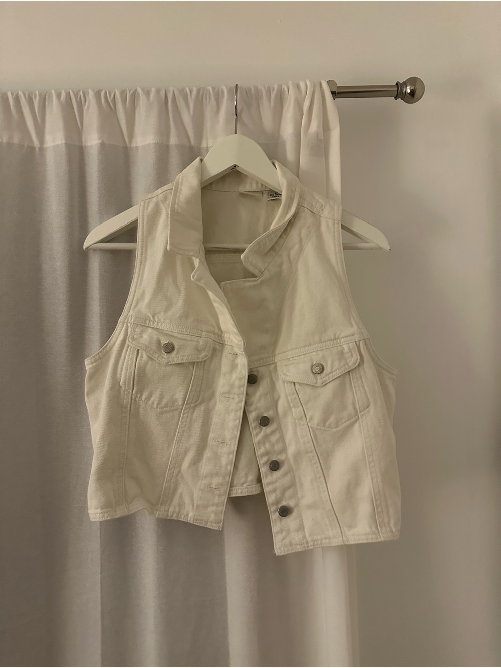 GAP Off-White Button-Up Shirt Jacket